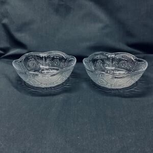 Set of 2 Small Plastic Bowls